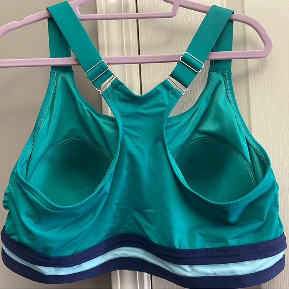 Land’s End Women’s Chlorine Resistant Sports Bra Swim top - Picture 2 of 7